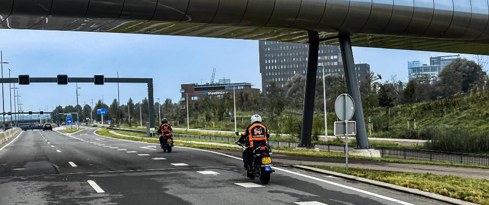 Hoe werkt een slipcursus voor motorrijders?